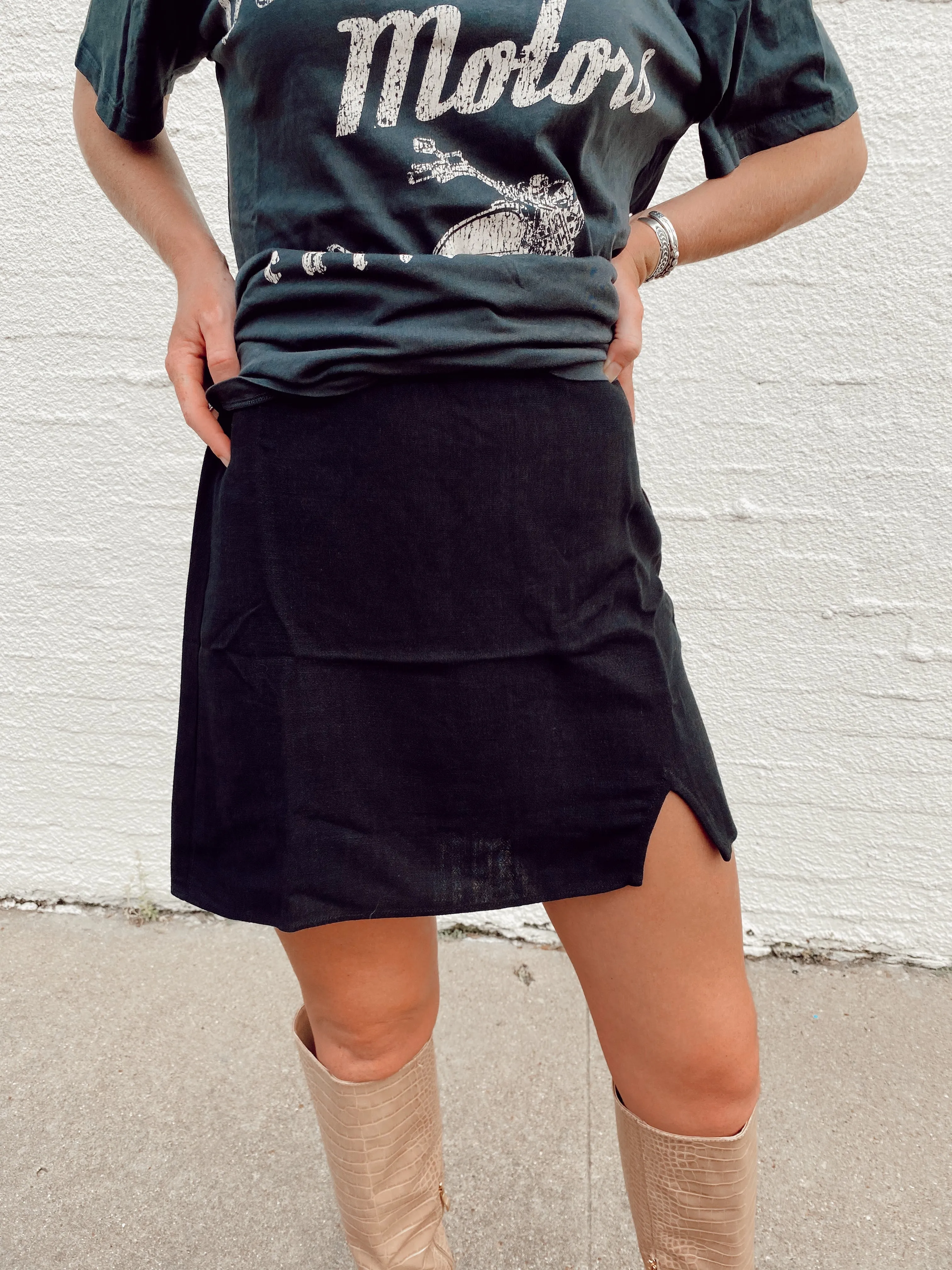 Tyra Mini Skirt ~ Black Linen