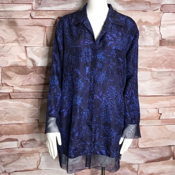 Victorias secret 100% silk sleep shirt size M