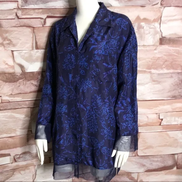 Victorias secret 100% silk sleep shirt size M