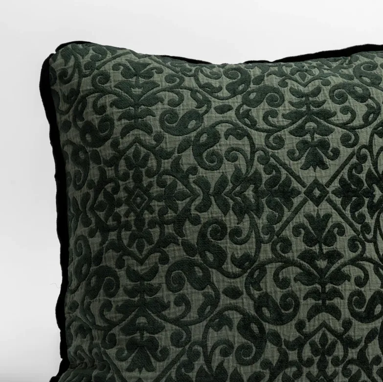 Vienna 18x18 Pillow