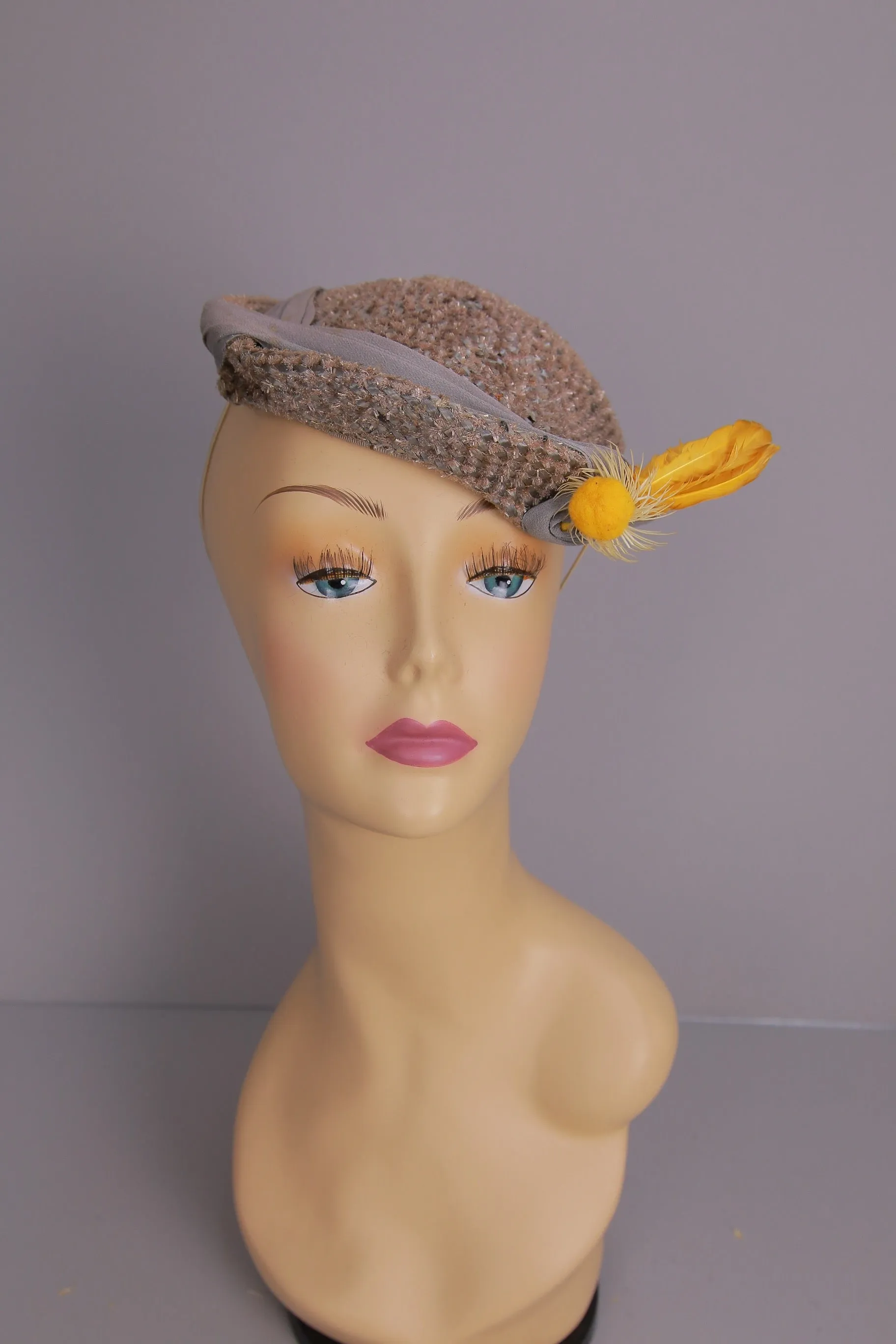 Vintage 40s tilt hat all original flowers feathers tilt band