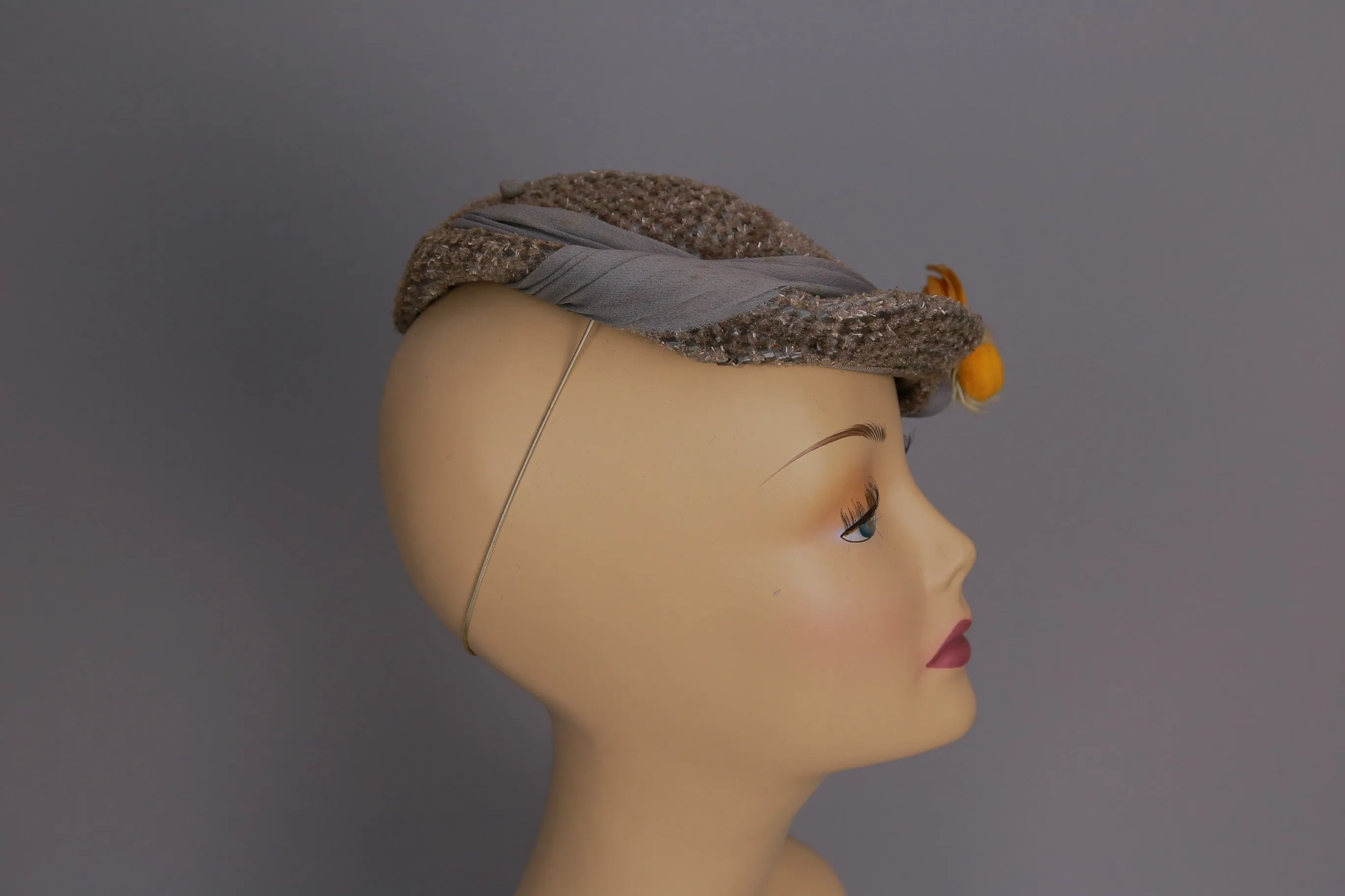 Vintage 40s tilt hat all original flowers feathers tilt band
