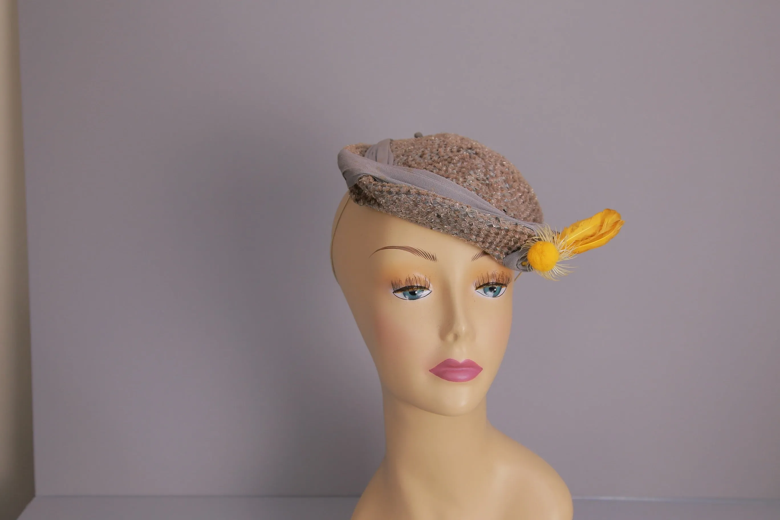 Vintage 40s tilt hat all original flowers feathers tilt band