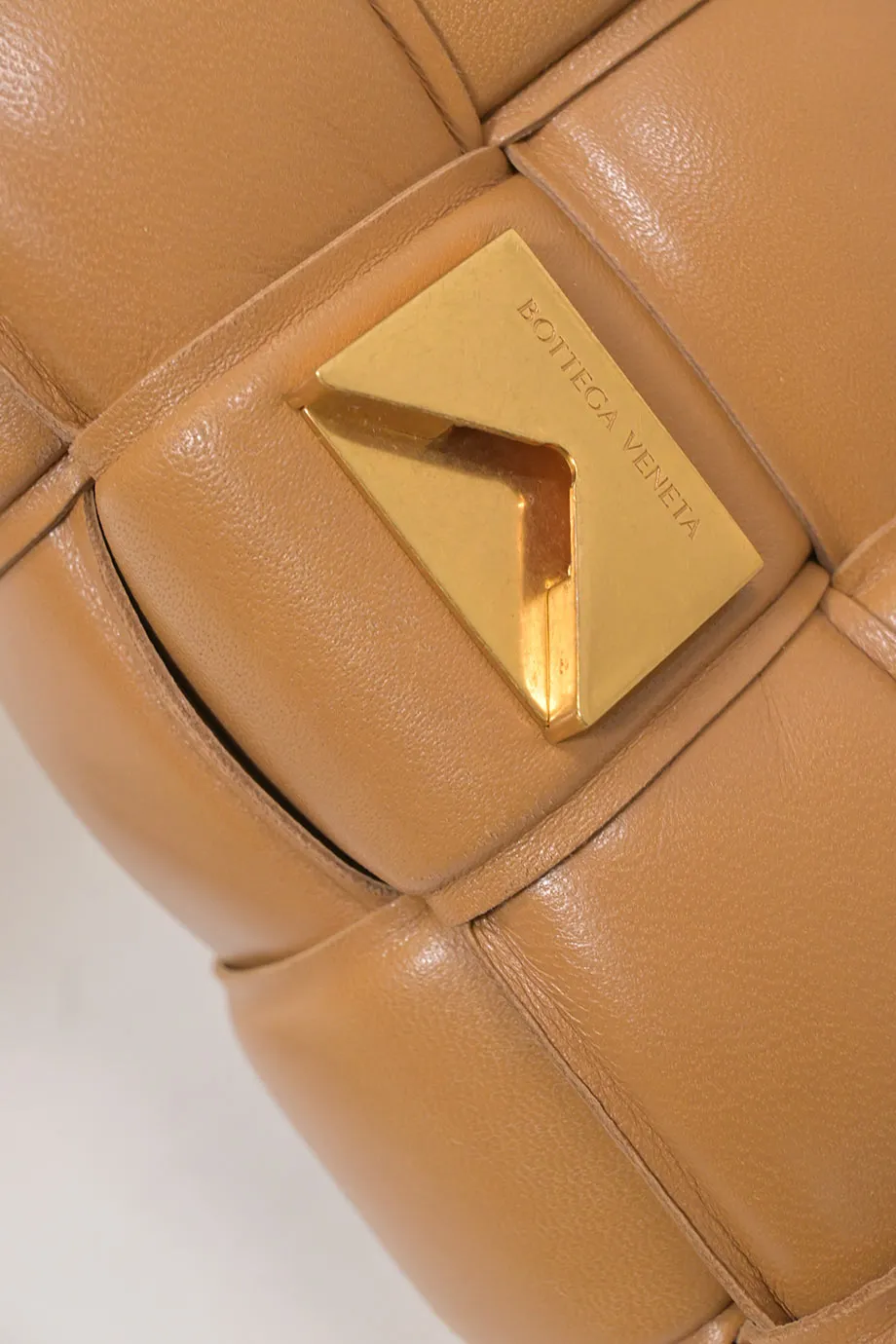 [WB7102] Bottega Veneta | Cross-Body Bag