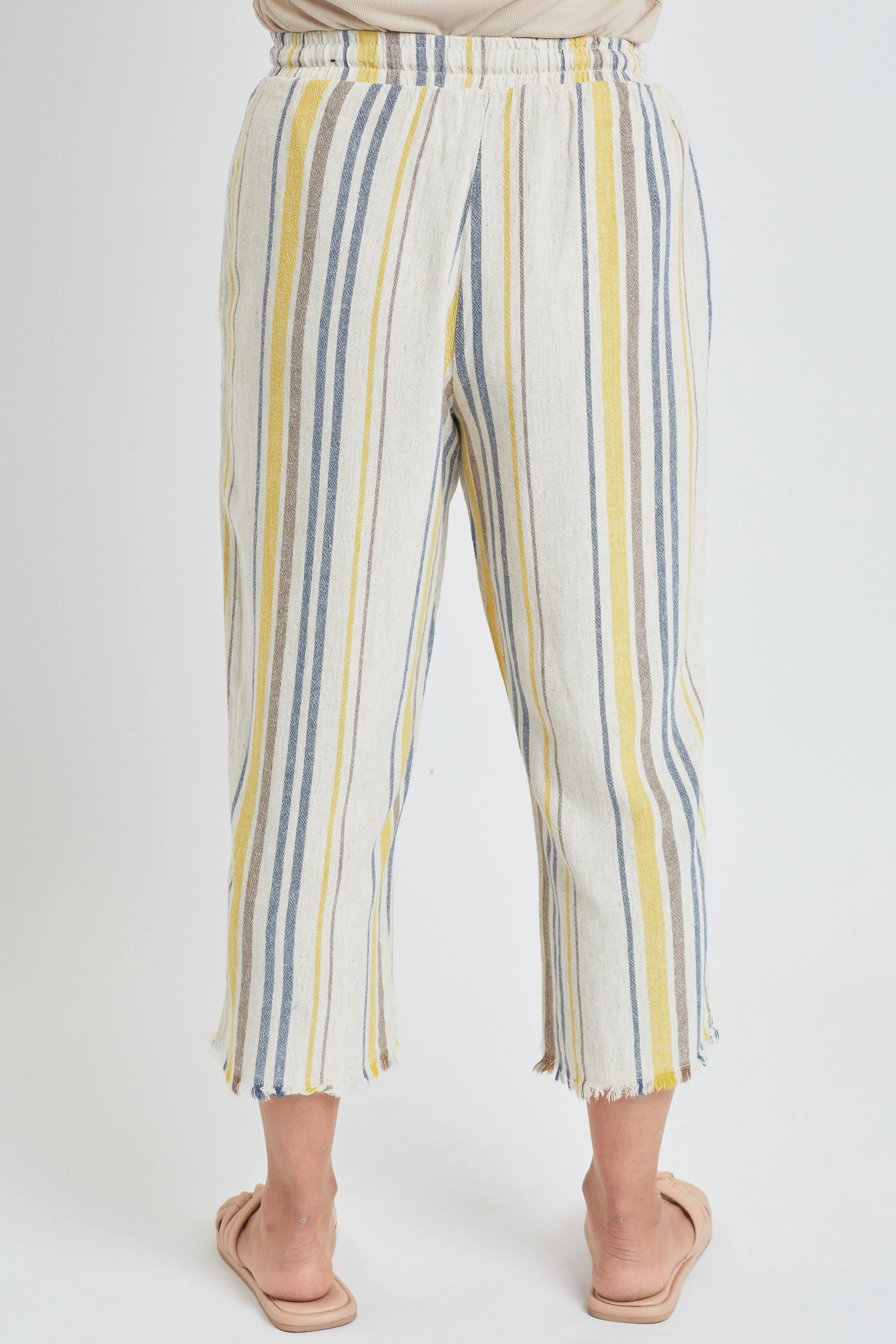 Women Linen Capri Pant With Frayed Pocket and Hem, Pack Of 6